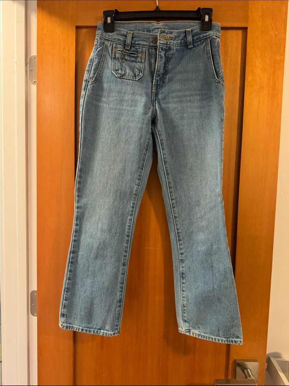 Vintage Levi’s Cropped Light Blue Jeans - Ankle. Size 25